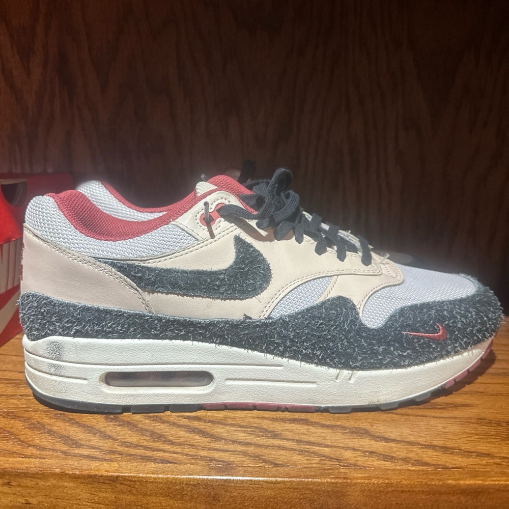 Nike Air Max Sneakers in Red and Black